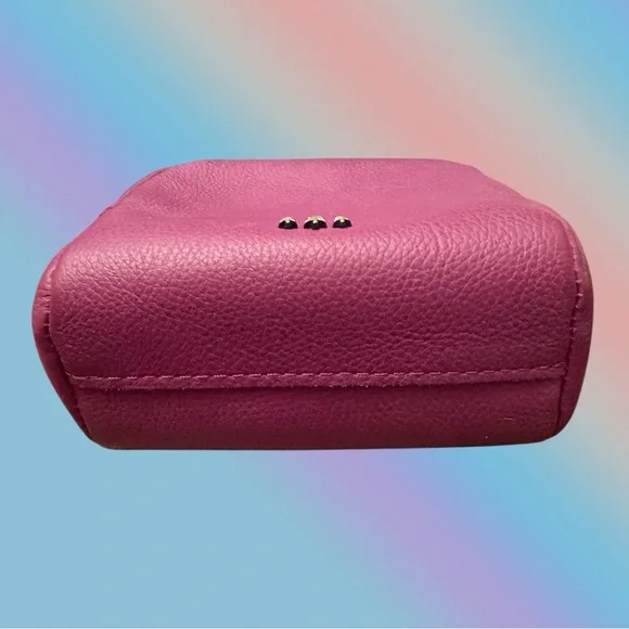 🦄 Portland Leather Wonder Pouch in Iris! - Picture 3 of 6